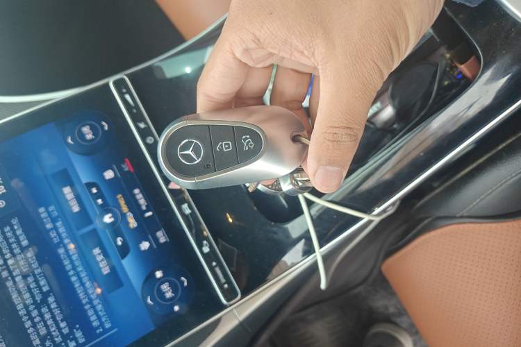 Used Mercedes-Benz C-Class 2023 C 260 L Sport Edition Vehicle Key