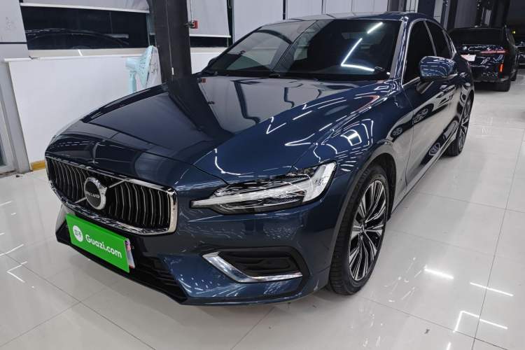 Used Volvo S60 2023 B4 Zhiyuan Luxury Edition