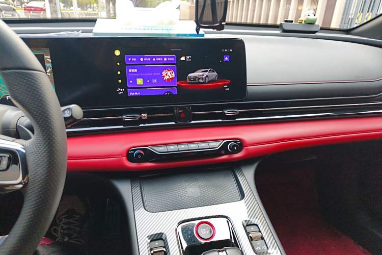 Used GAC Trumpchi EMPOW 2021 270T DCT J16 Version Audio And AC Panel