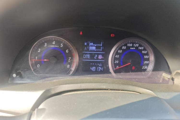 Used Zotye Z300 2014 1.5L Value Edition Manual Comfort Model
