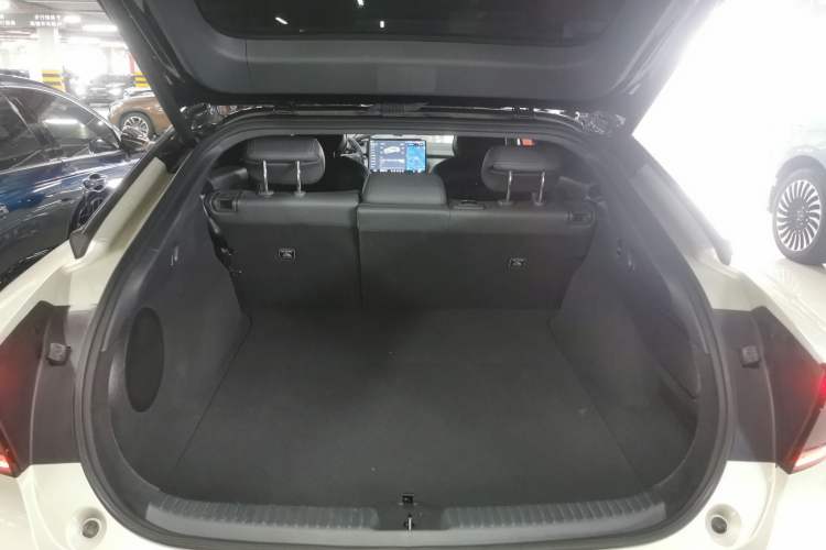 Used XPeng P7+ 2024 Ultra-Long Range Max Trunk