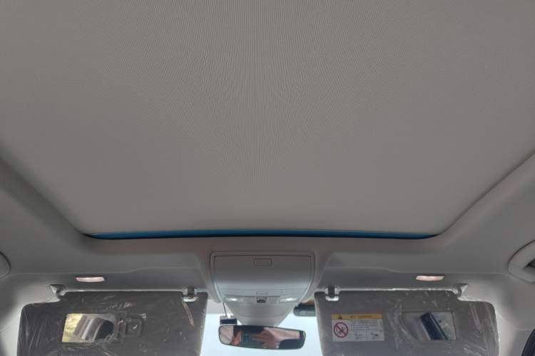 Used Volkswagen Tiguan L 2023 Restyled 330TSI Automatic Two-Wheel Drive R-Line Enhanced Comfort Version Headliner