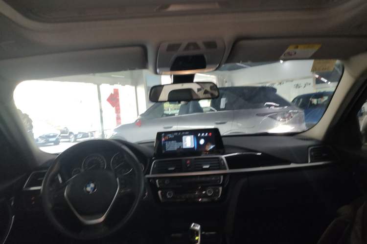 Used BMW 3 Series 2017 320Li xDrive Fashion Model
