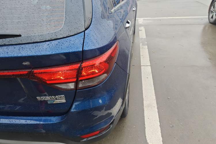 Used Kia KX Cross 2019 1.6L Automatic Dynamic Sunroof Version China VI Exterior 3