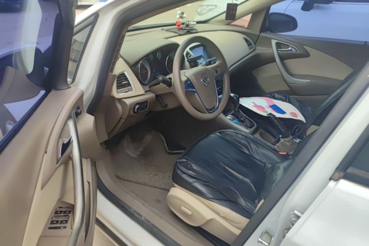 Used Buick GT 2013 GT 1.6L Automatic Fashion Edition Driver Seat