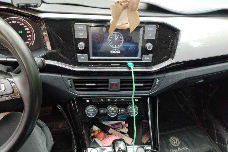 Used Volkswagen Tayron 2019 330TSI Two-Wheel Drive Luxury Model China VI Standard Audio And AC Panel