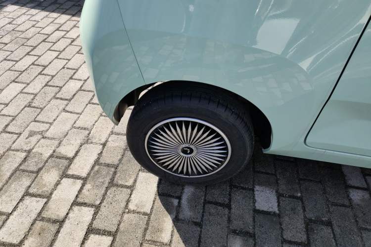 Used Wuling Hongguang MINIEV 2021 Macaron Fashion Model Lithium Iron Phosphate Exterior 5