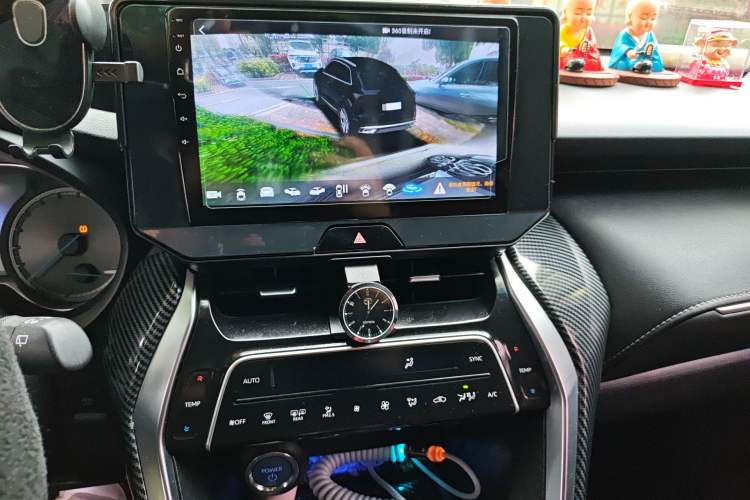 Used Toyota Harrier 2022 Dual-Engine 2.5L CVT Two-Wheel Drive Luxury Edition Audio And AC Panel