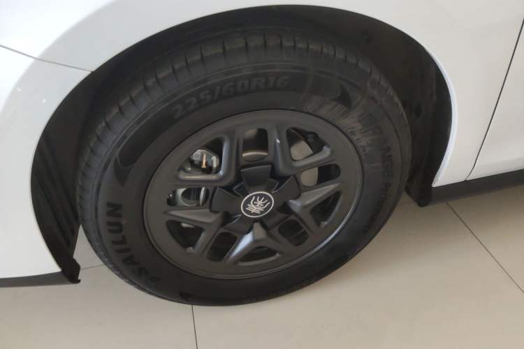 Used BYD Qin PLUS 2025 DM-i Smart Drive 55KM Leading Model