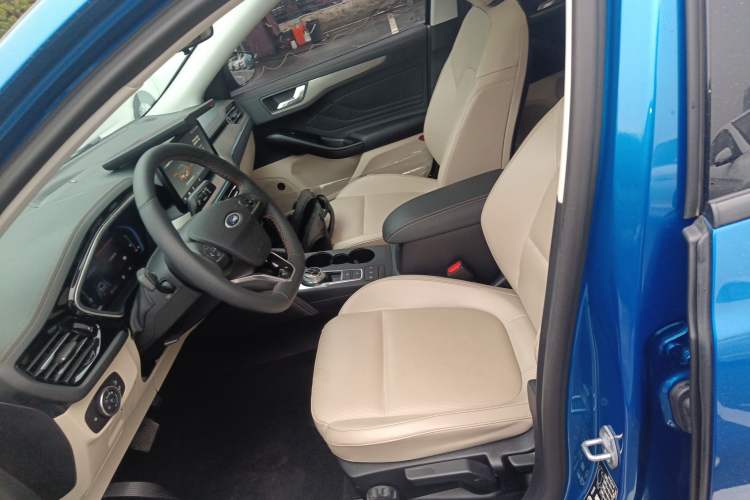 Used Ford Focus 2021 Sedan EcoBoost 180 Automatic Trendy Model