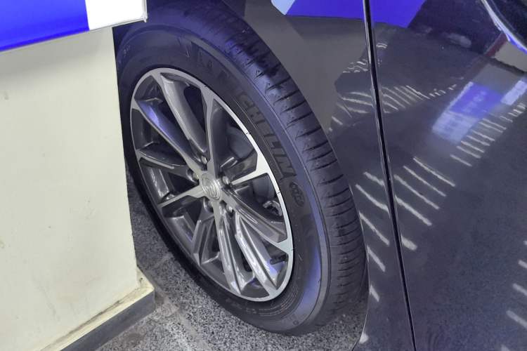 Used Buick LaCrosse 2022 652T Luxury Version