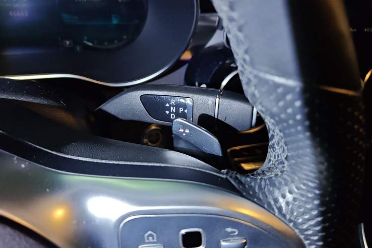 Used Mercedes-Benz C-Class 2021 C 260 Star Edition Gear Lever