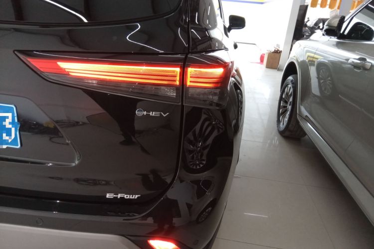 Used Toyota Highlander 2024 2.5L Smart Electric Hybrid Dual-Engine Four-Wheel Drive Prestige Version – 7 Seats