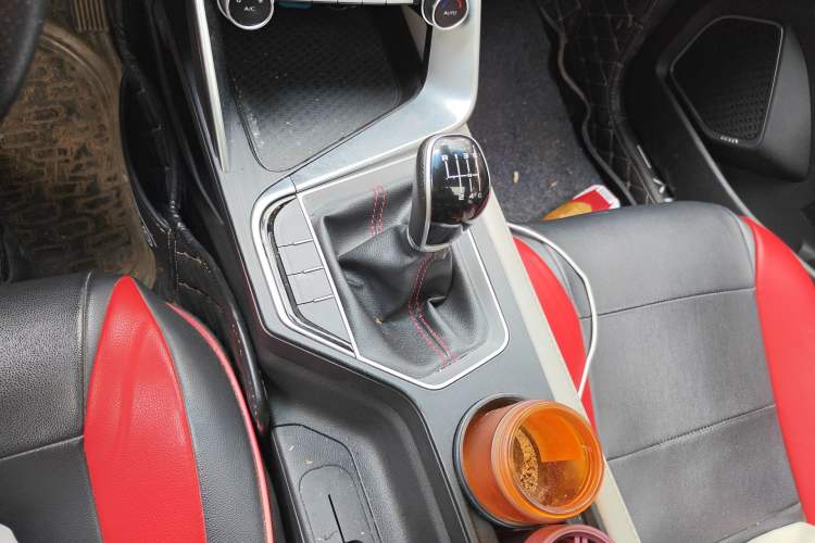 Used Geely Auto Binray 2018 14T Manual Binzhi Edition