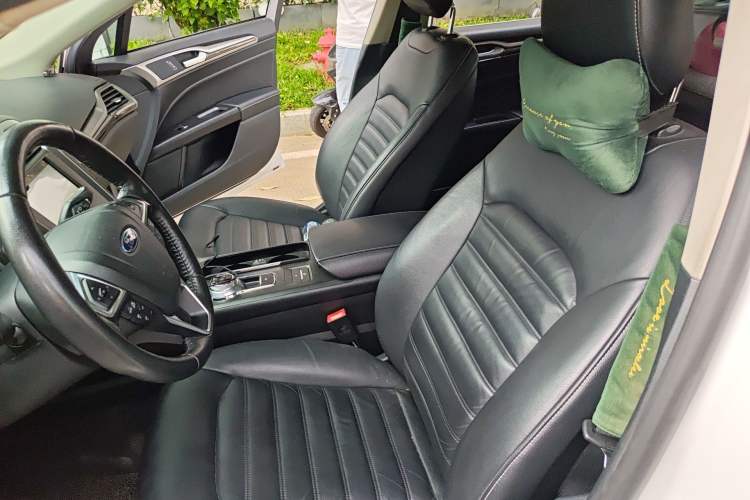 Used Ford Mondeo New Energy 2018 2.0 PHEV ZhiShang Trim Left Front Seat