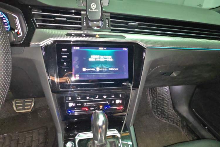 Used Volkswagen FAW-Volkswagen CC 2020 330TSI Glamour Edition China VI Standard Audio And AC Panel