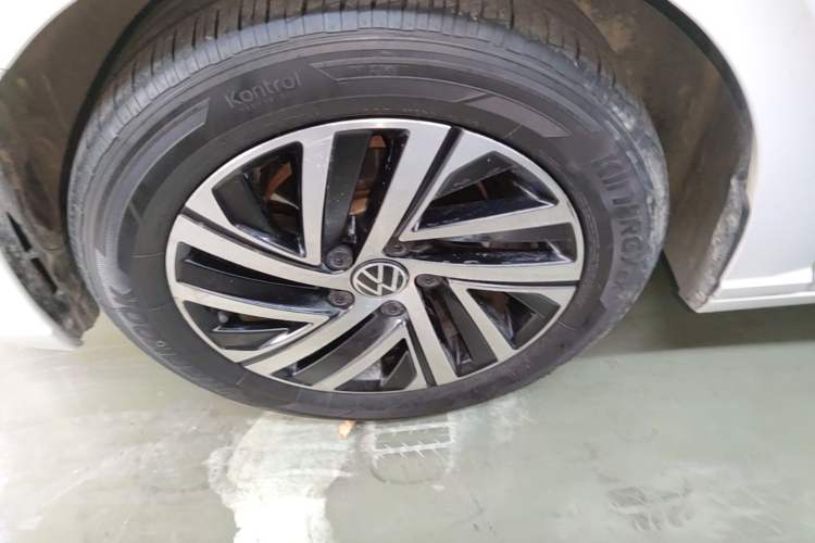 Used Volkswagen Lavida 2022 1.5L Automatic Vision Edition
