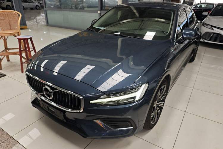 Used Volvo S60 2020 T4 Zhiyuan Luxury Edition
