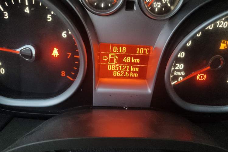 Used Ford Focus 2011 Sedan 1.8L Automatic Fashion Edition
