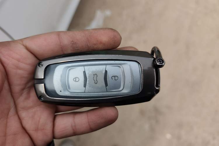 Used Geely Auto Emgrand 2014 Sedan 1.3T CVT Prestige Model
