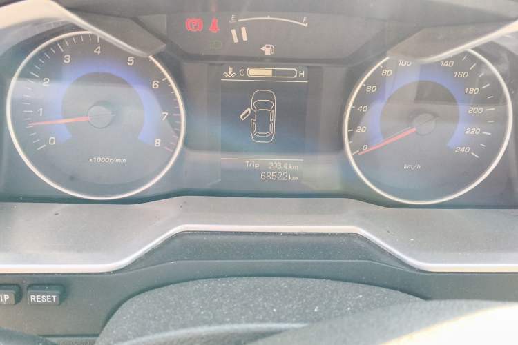 Used Geely Auto Emgrand 2014 Sedan 1.5L Manual Elite Model Odometer Close Up