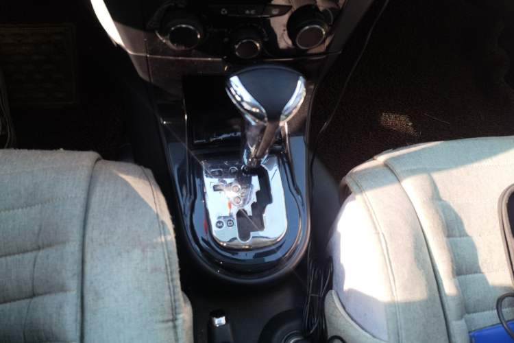 Used Citroen C-Quatre 2012 Sedan 1.6L Automatic Prestige Model Gear Lever