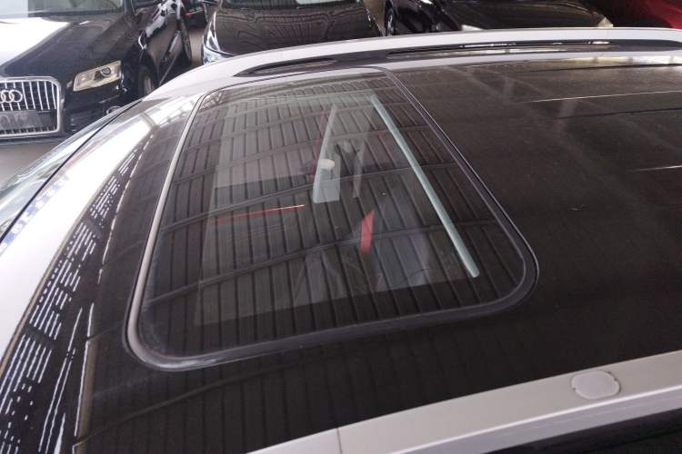 Used Soueast DX3 2018 1.5T SRG Manual Luxury Model Roof