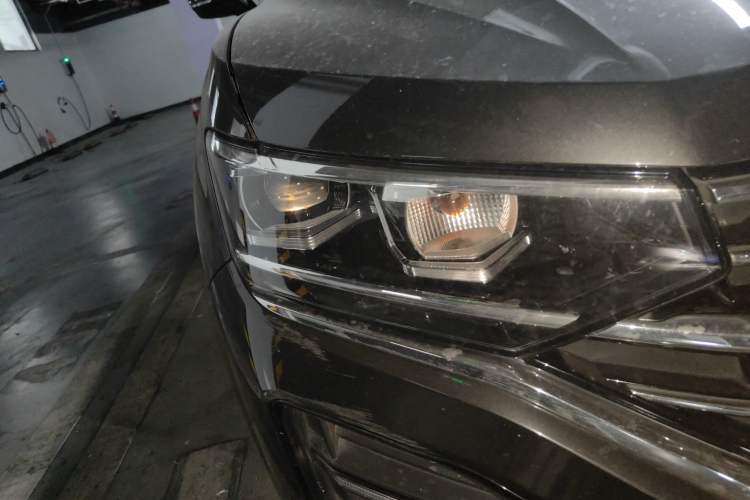 Used Volkswagen Tayron 2019 330TSI Two-Wheel-Drive Luxury Version China V Emission Standard