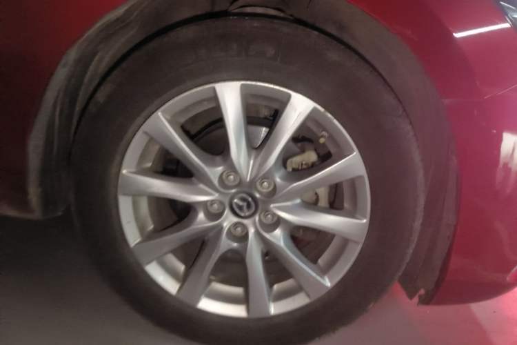 Used Mazda Atenza 2017 2.0L Blue Sky Luxury Edition