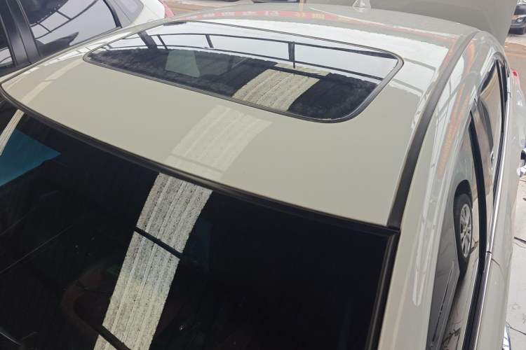 Used Honda Crider 2015 1.8L automatic luxury edition
