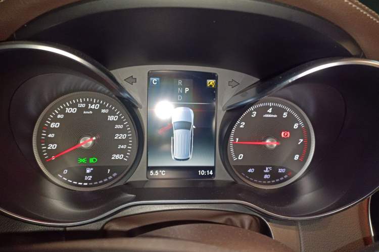 Used Mercedes-Benz GLC 2019 GLC 260 L 4MATIC Dynamic Model