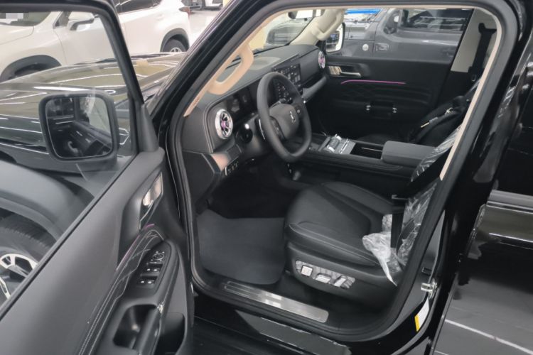 Used Tank 300 New Energy 2025 Hi4-T