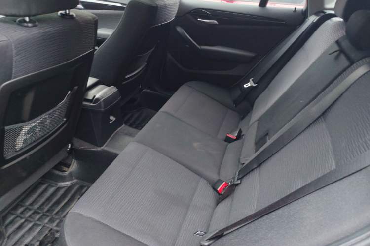 Used BMW X1 2015 sDrive18i Fashion Upgrade Edition Left Rear Seat