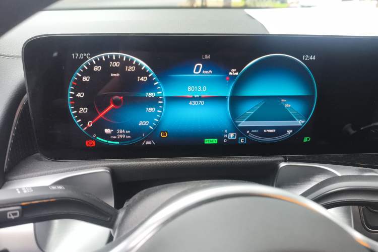 Used Mercedes-Benz EQB 2023 Facelift EQB 260 Instrument Cluster