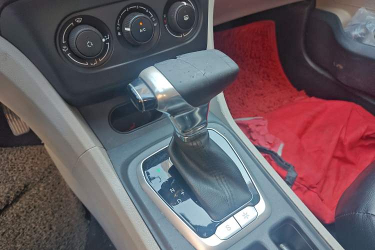 Used Dongfeng Aeolus L60 2015 1.8L Automatic New Enjoyment Model
