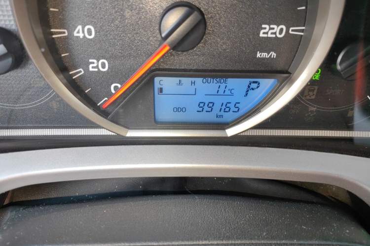 Used Toyota RAV4 2016 2.0L CVT Two-Wheel Drive Fashion Edition China V Standard