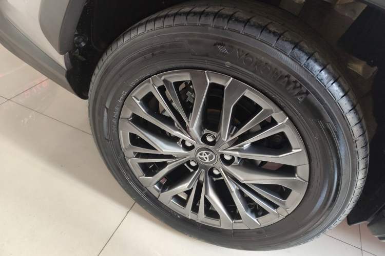 Used Toyota Wildlander 2023 2.0L CVT Four-Wheel Drive Luxury PLUS Edition