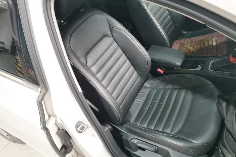 Used Volkswagen Lamando 2018 280TSI DSG Comfort Edition
