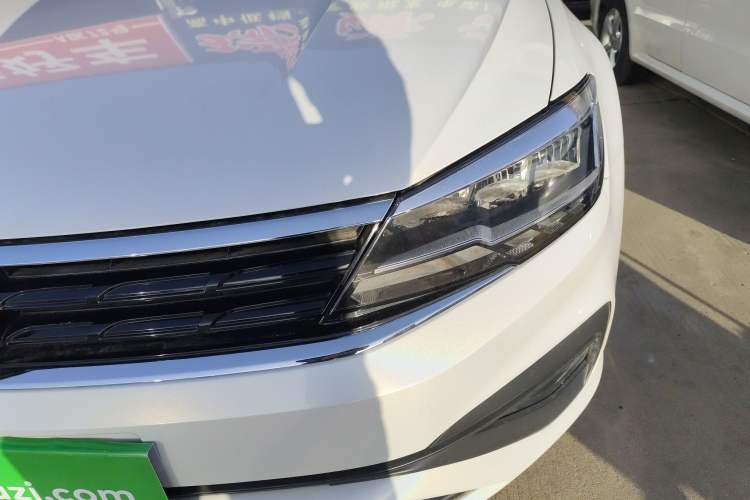 Used Volkswagen Lamando 2019 230TSI DSG Fashion Edition China VI