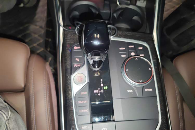 Used BMW 3 Series 2022 Updated 325Li M Sport Package Gear Lever