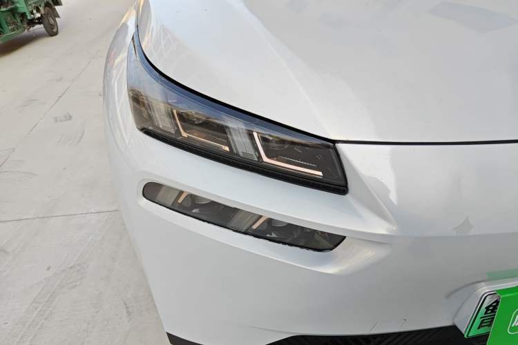 Used AION V 2024 Plus 70 Tech Edition Lithium Iron Phosphate
