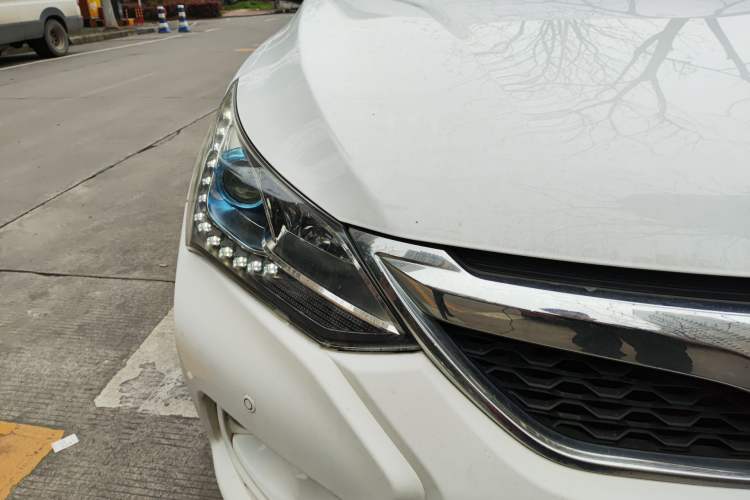 Used BYD Song 2016 GaiShi Edition 1.5TID Automatic Elite Model
