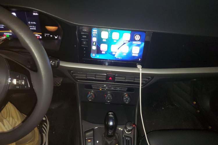 Used Volkswagen Lavida 2021 1.5L Automatic Comfort Edition Audio And AC Panel
