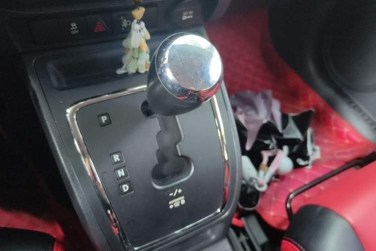 Used Jeep Compass 2014 2.0L two-wheel drive sport version