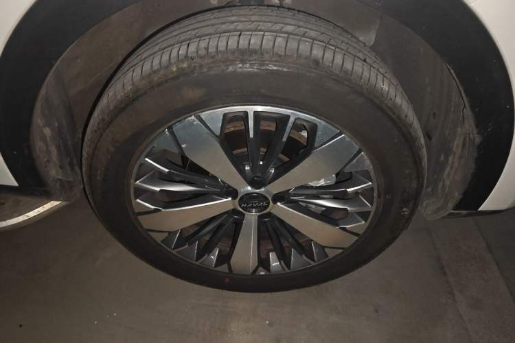 Used Haval F7x 2021 1.5T Two-Wheel Drive Smart & Trendy Edition Right Front Wheel Hub