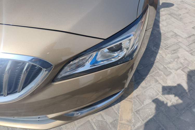 Used Buick Verano 2017 Sedan 15S Automatic Leading Model Left Front Headlight