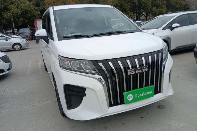 Used BAW Ruisheng Ace M7 2023 2.0L Automatic Long Wheelbase Enjoyment Version 7 Seats Front Right 45 Deg