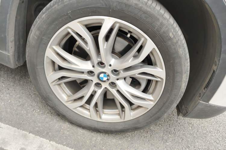 Used BMW X1 2019 sDrive20Li Leading Model
