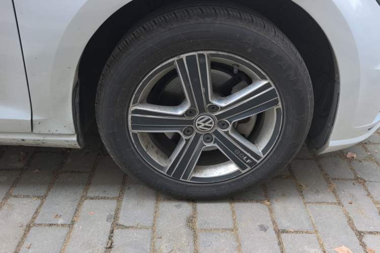 Used Volkswagen Golf 2018 1.6L Automatic Fashion Model
