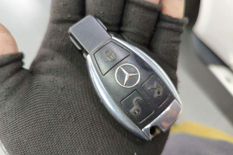 Used Mercedes-Benz GLK-Class 2013 Facelift GLK 300 4MATIC Fashion Edition
